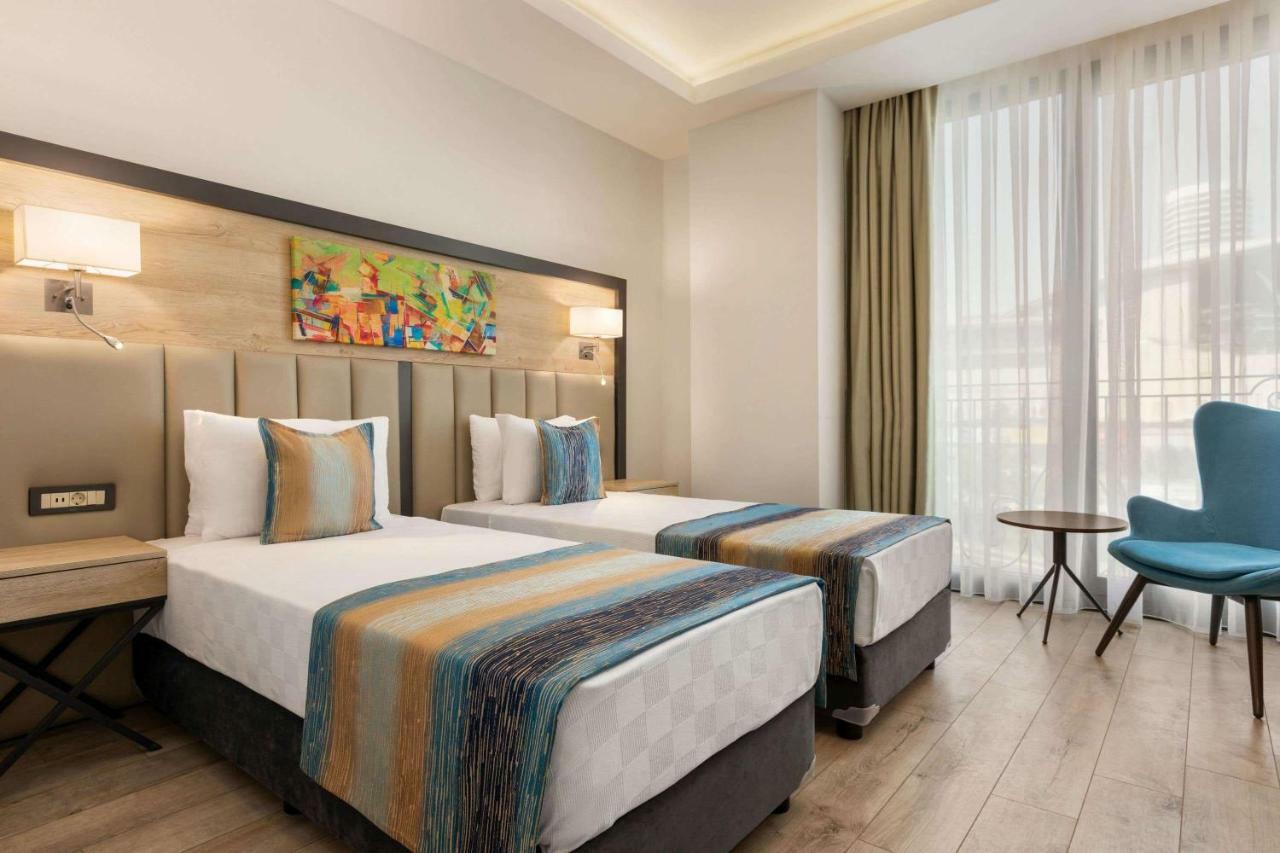 Ramada Encore By Wyndham Basin Express Istambul